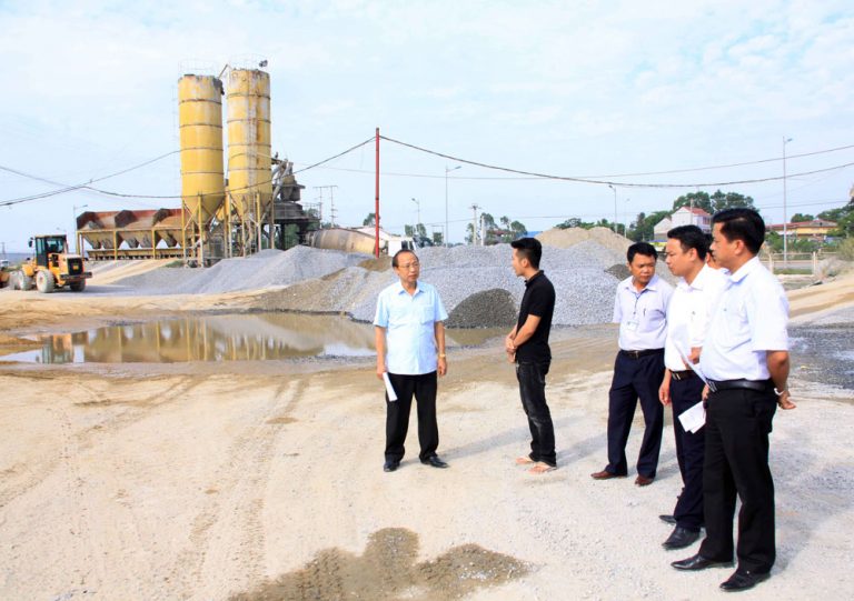 PY: Đình chỉ hoạt động trái phép Trạm trộn bê tông tươi của doanh nghiệp tư nhân Việt Cường.